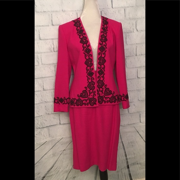 🎉Host Pick🎉Stunning Nolan Miller Beaded Suit😍 - Picture 3 of 9